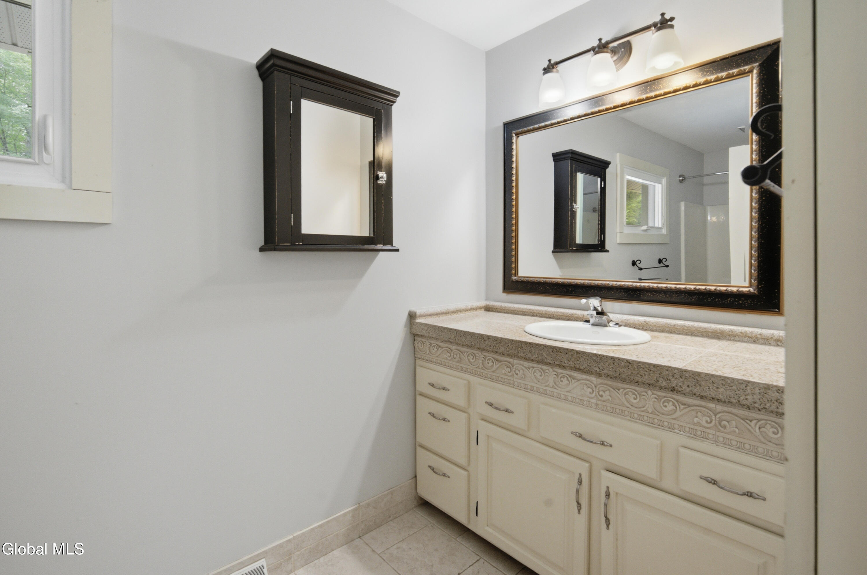 71 Edie Road Saratoga Springs NY 12866