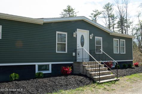 386 Griffis Road Gloversville NY 12078