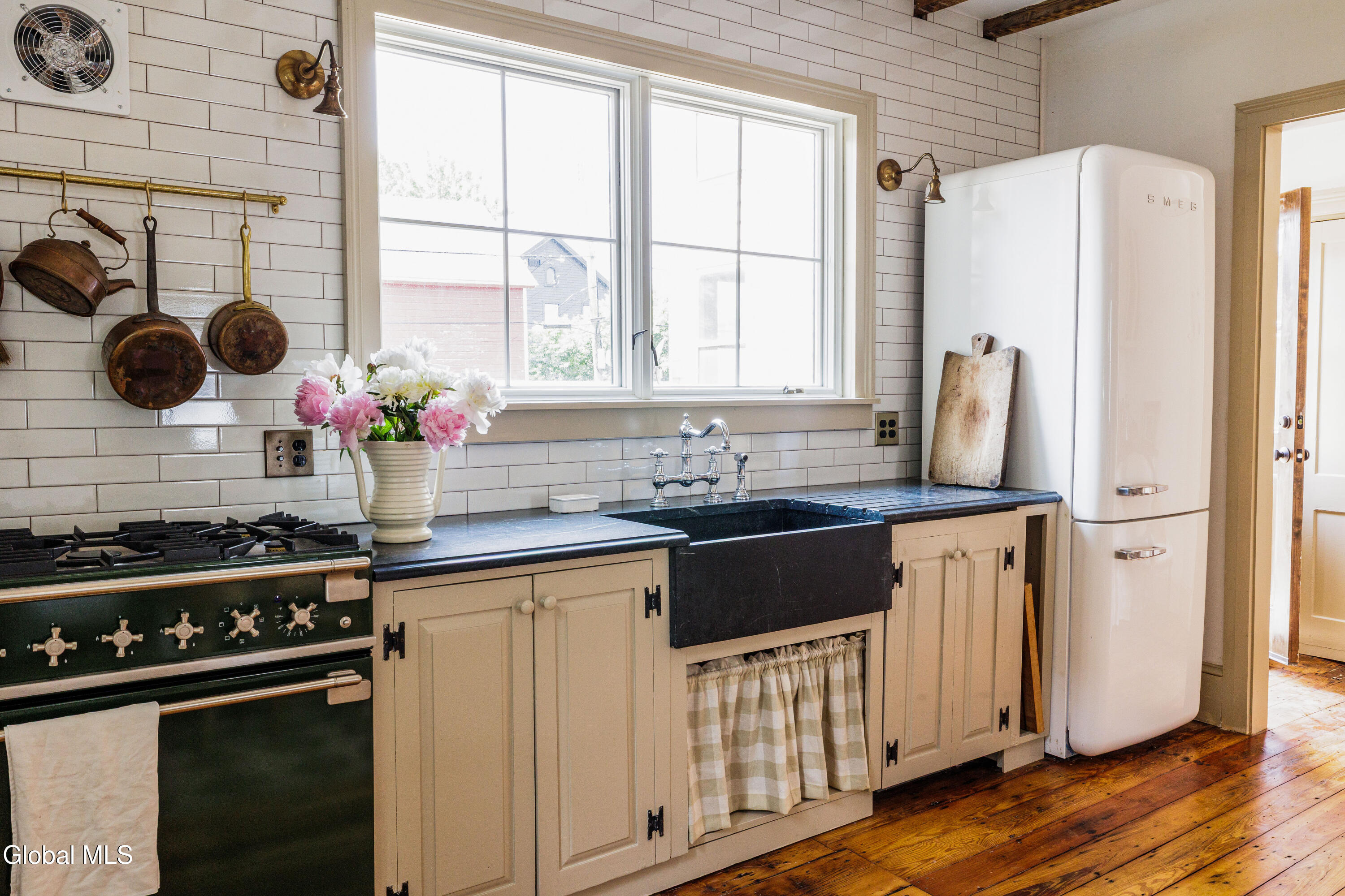 225 Robinson Street Hudson NY 12534