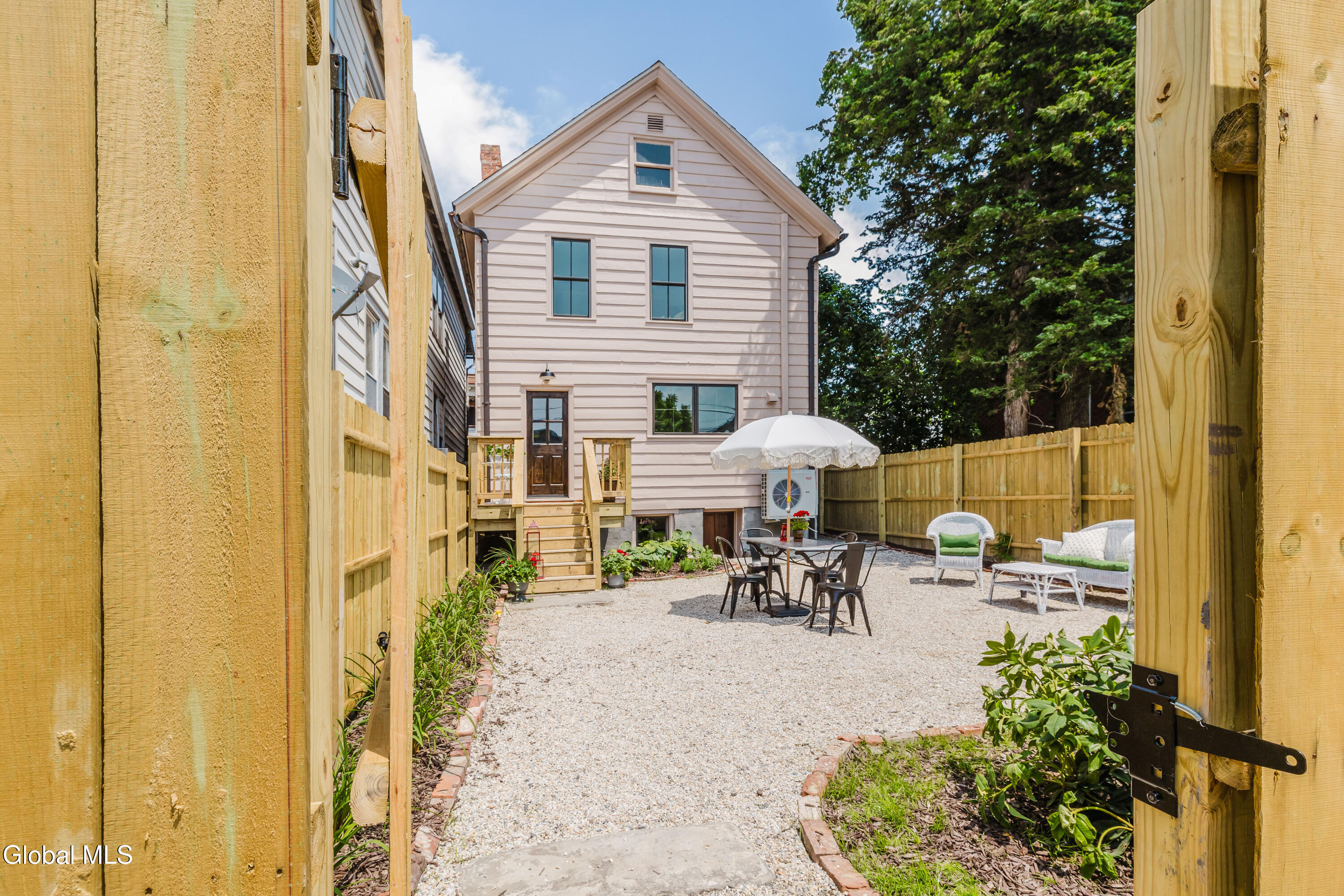 225 Robinson Street Hudson NY 12534
