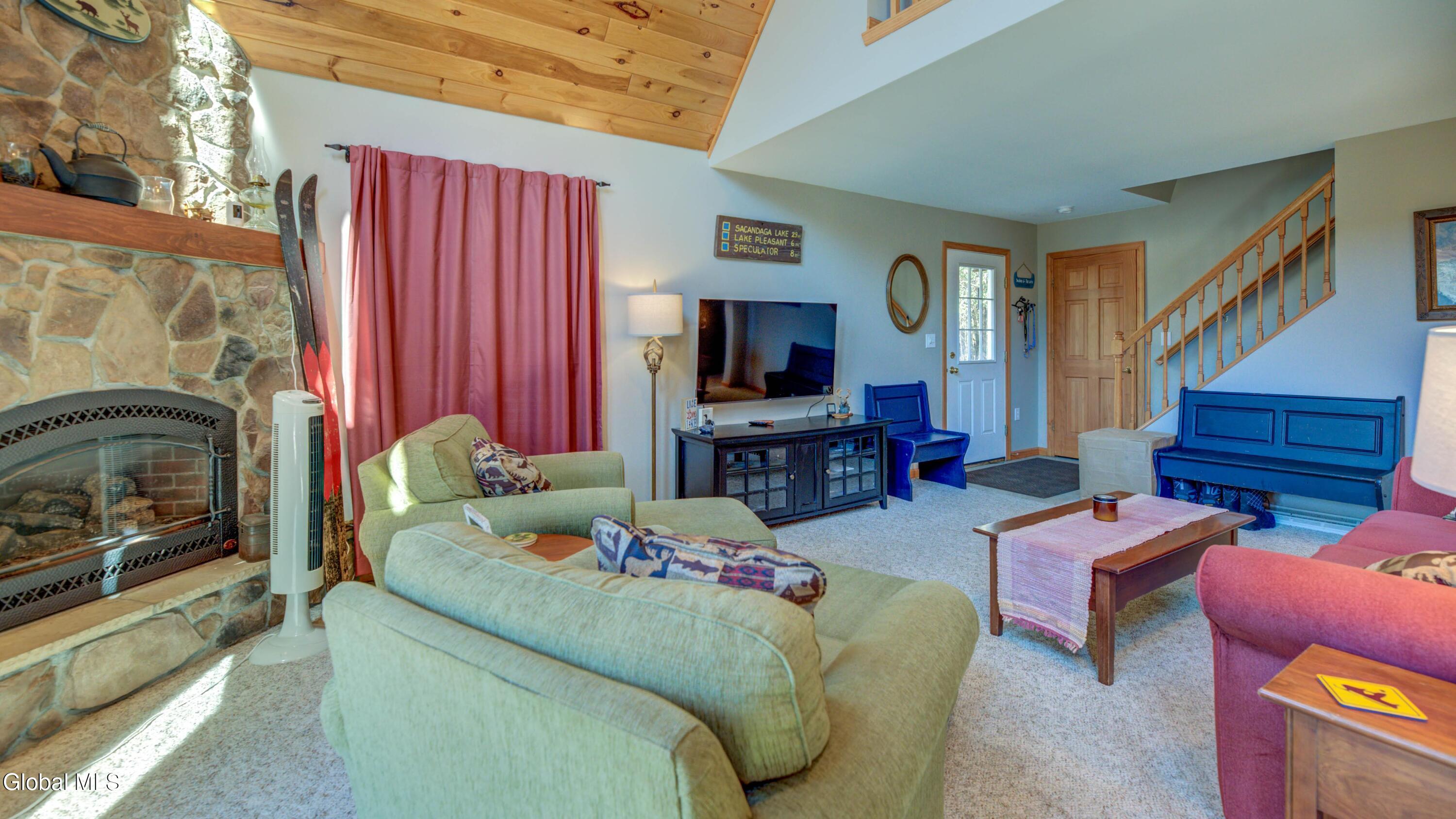 106 Howards Lane Lake Pleasant NY 12108