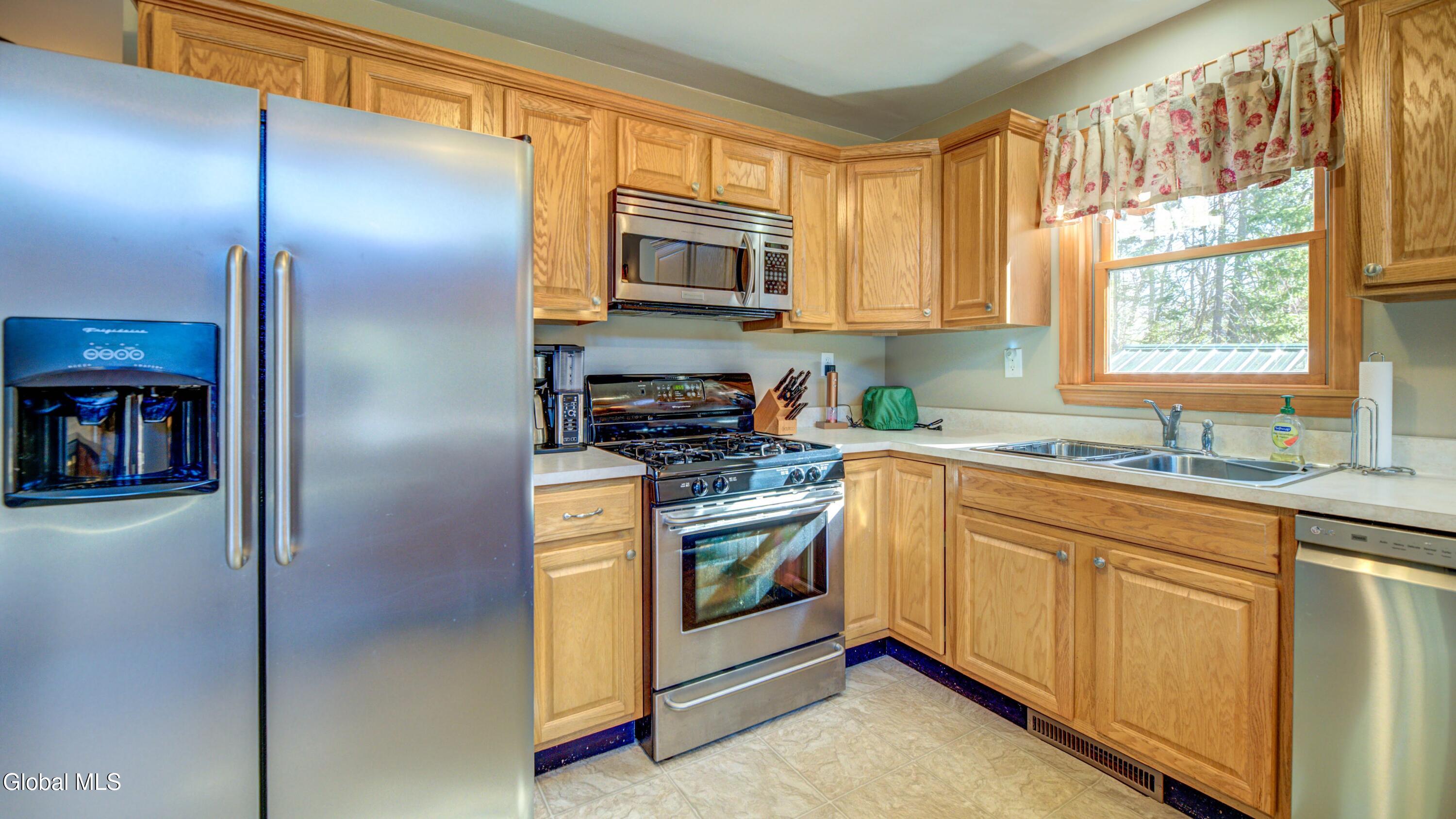 106 Howards Lane Lake Pleasant NY 12108