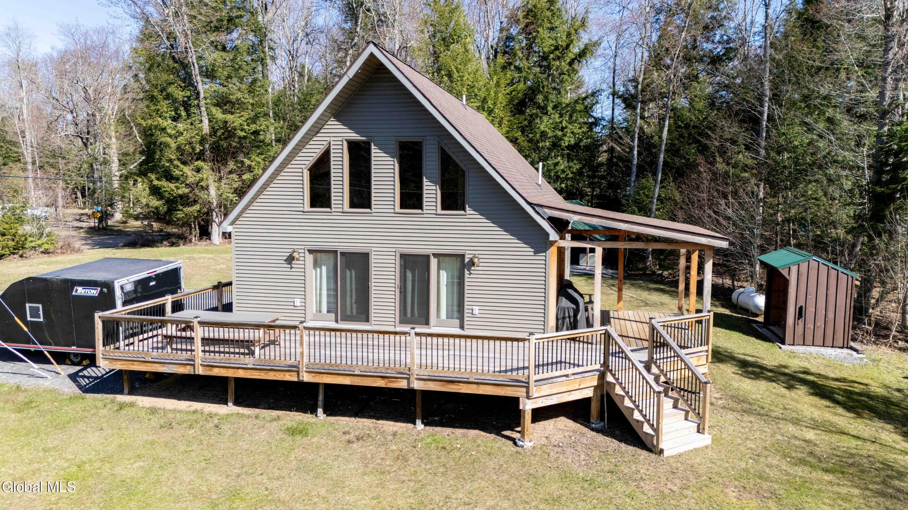 106 Howards Lane Lake Pleasant NY 12108