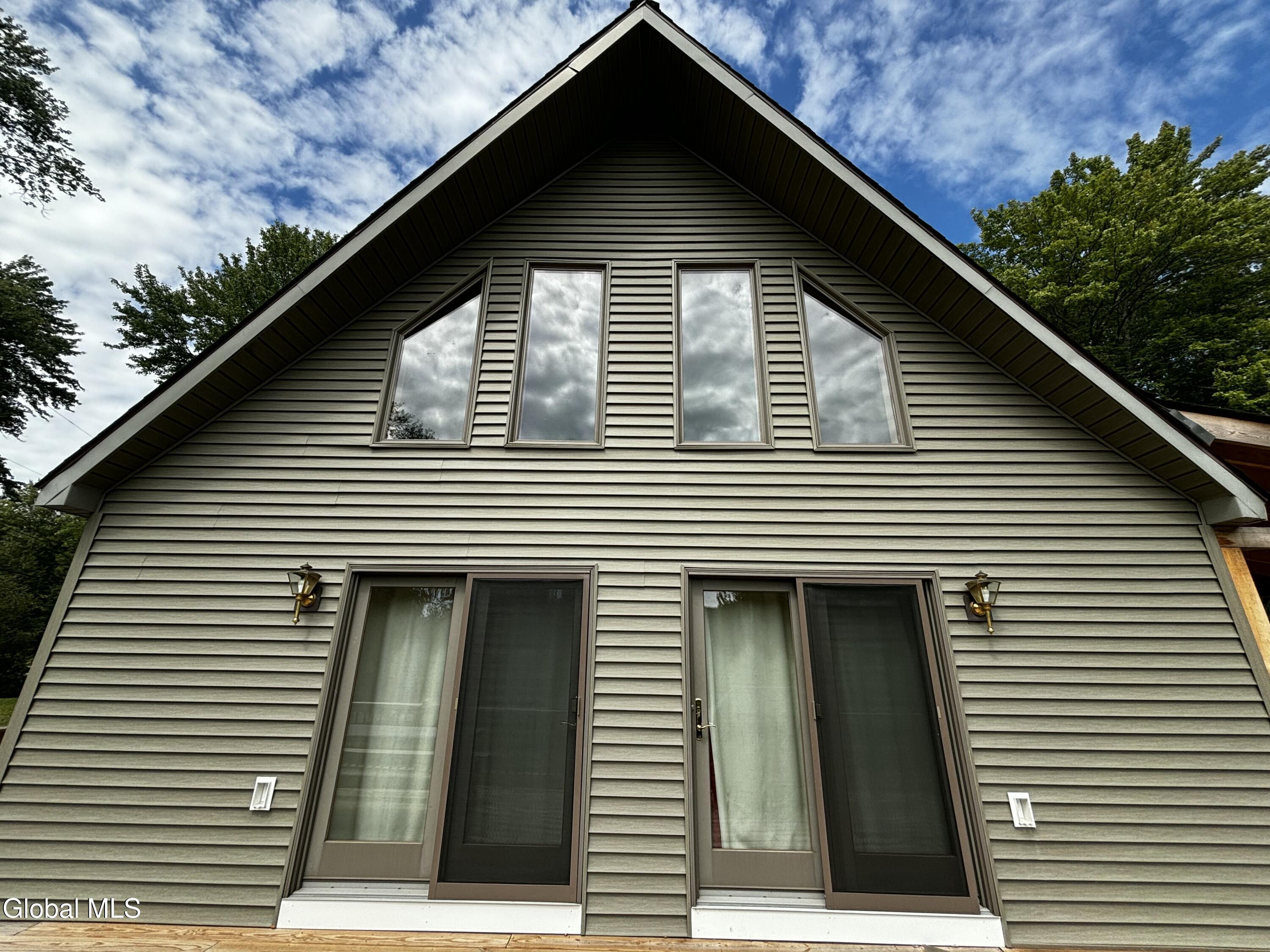 106 Howards Lane Lake Pleasant NY 12108
