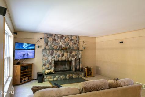 607 Acland Boulevard Ballston Spa NY 12020