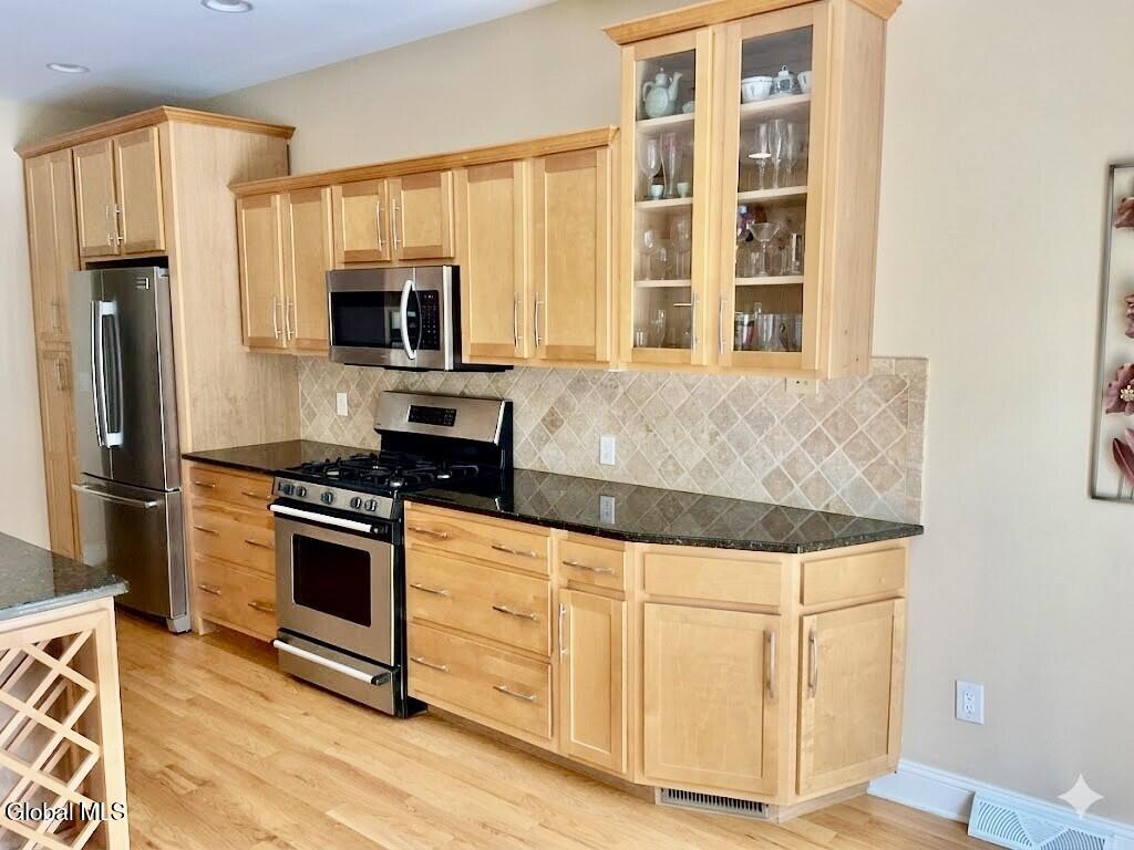 11 Brinker Way Loudonville NY 12211
