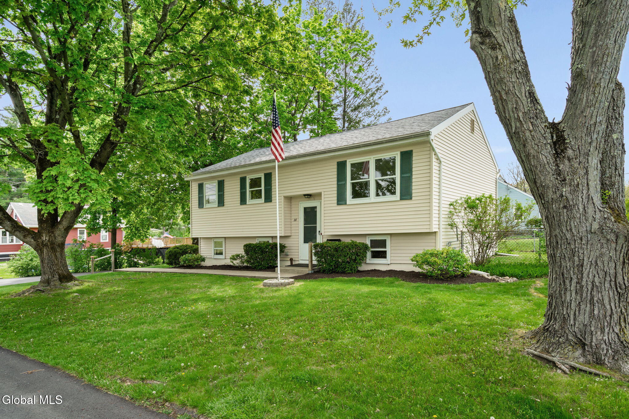 28 Corliss Avenue Rensselaer NY 12144