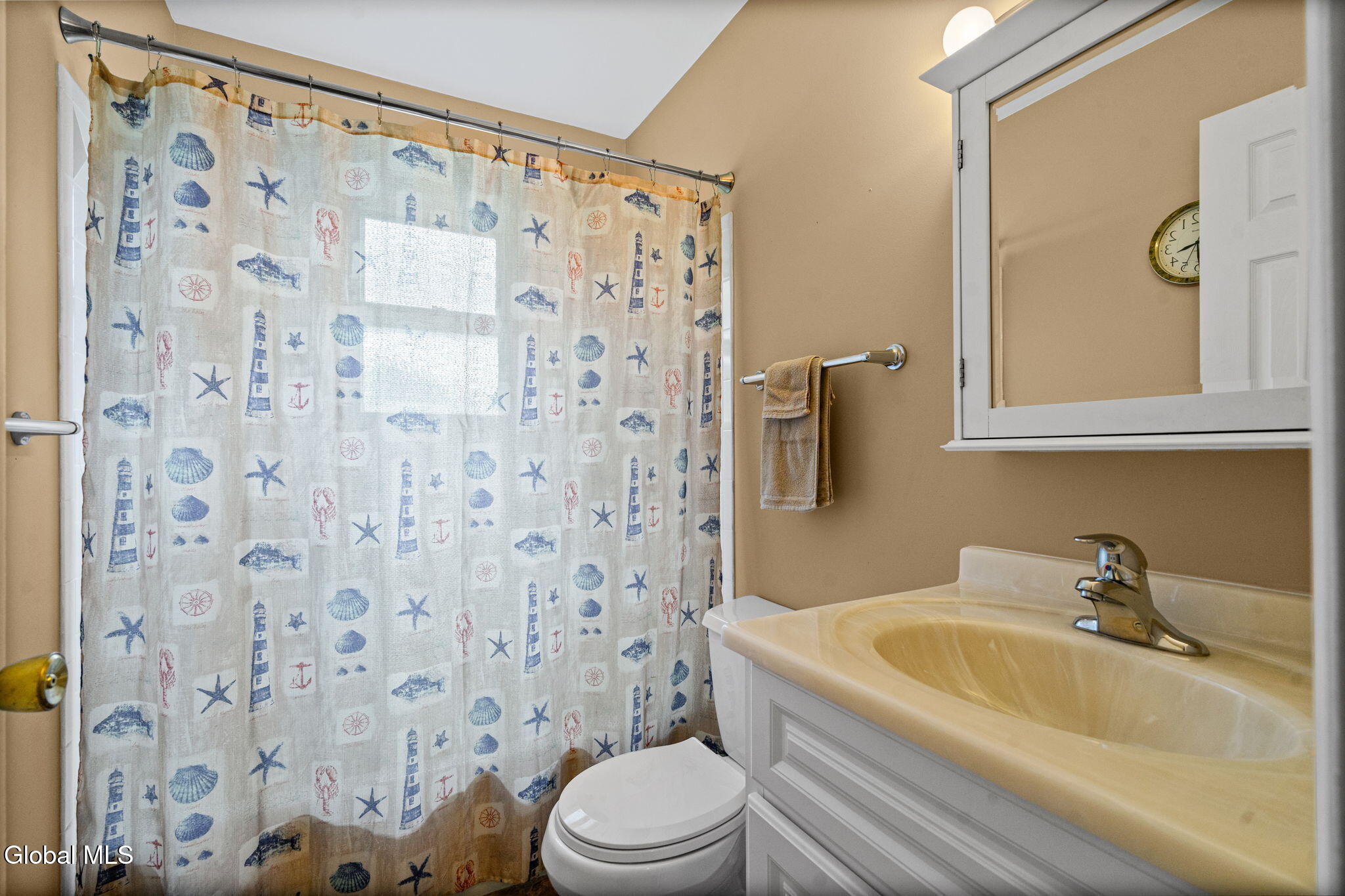 28 Corliss Avenue Rensselaer NY 12144