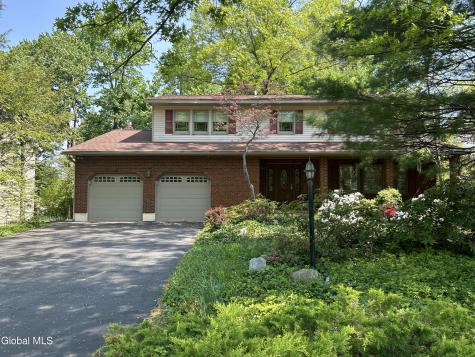 3 Ashford Lane Niskayuna NY 12309