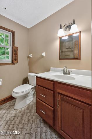 3 Ashford Lane Niskayuna NY 12309