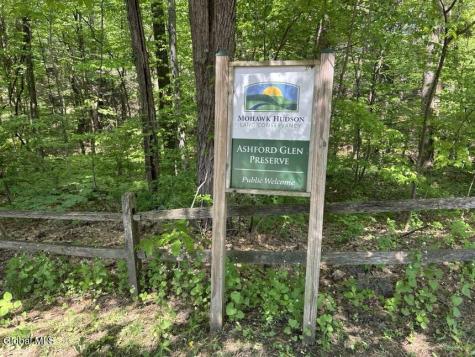 3 Ashford Lane Niskayuna NY 12309