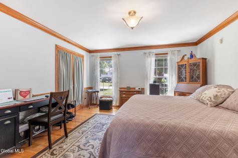607 Salvia Lane Schenectady NY 12303