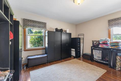 607 Salvia Lane Schenectady NY 12303