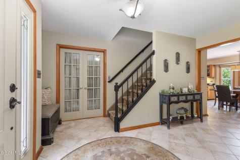 607 Salvia Lane Schenectady NY 12303