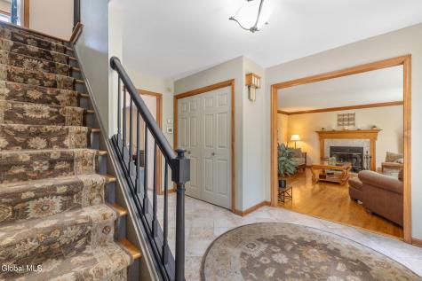 607 Salvia Lane Schenectady NY 12303