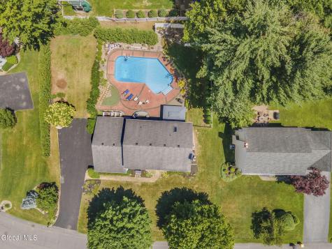 607 Salvia Lane Schenectady NY 12303