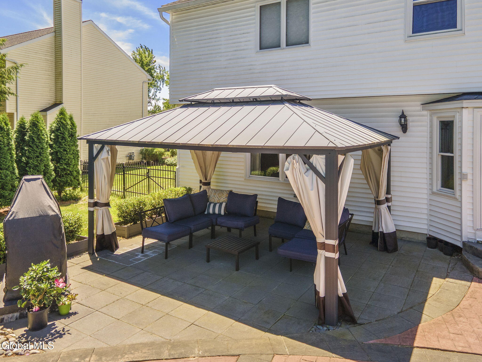 607 Salvia Lane Schenectady NY 12303