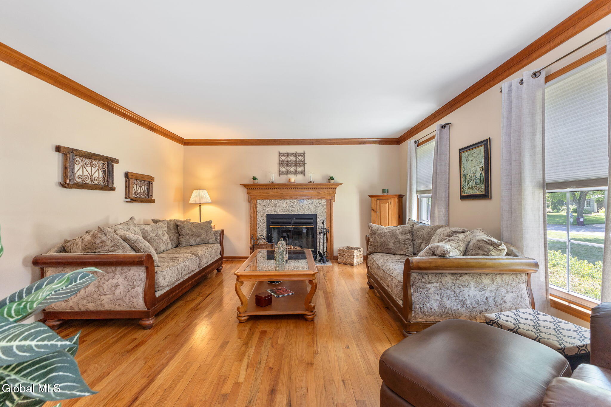 607 Salvia Lane Schenectady NY 12303