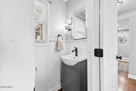 113 Westchester Drive N Delmar NY 12054