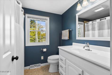 113 Westchester Drive N Delmar NY 12054