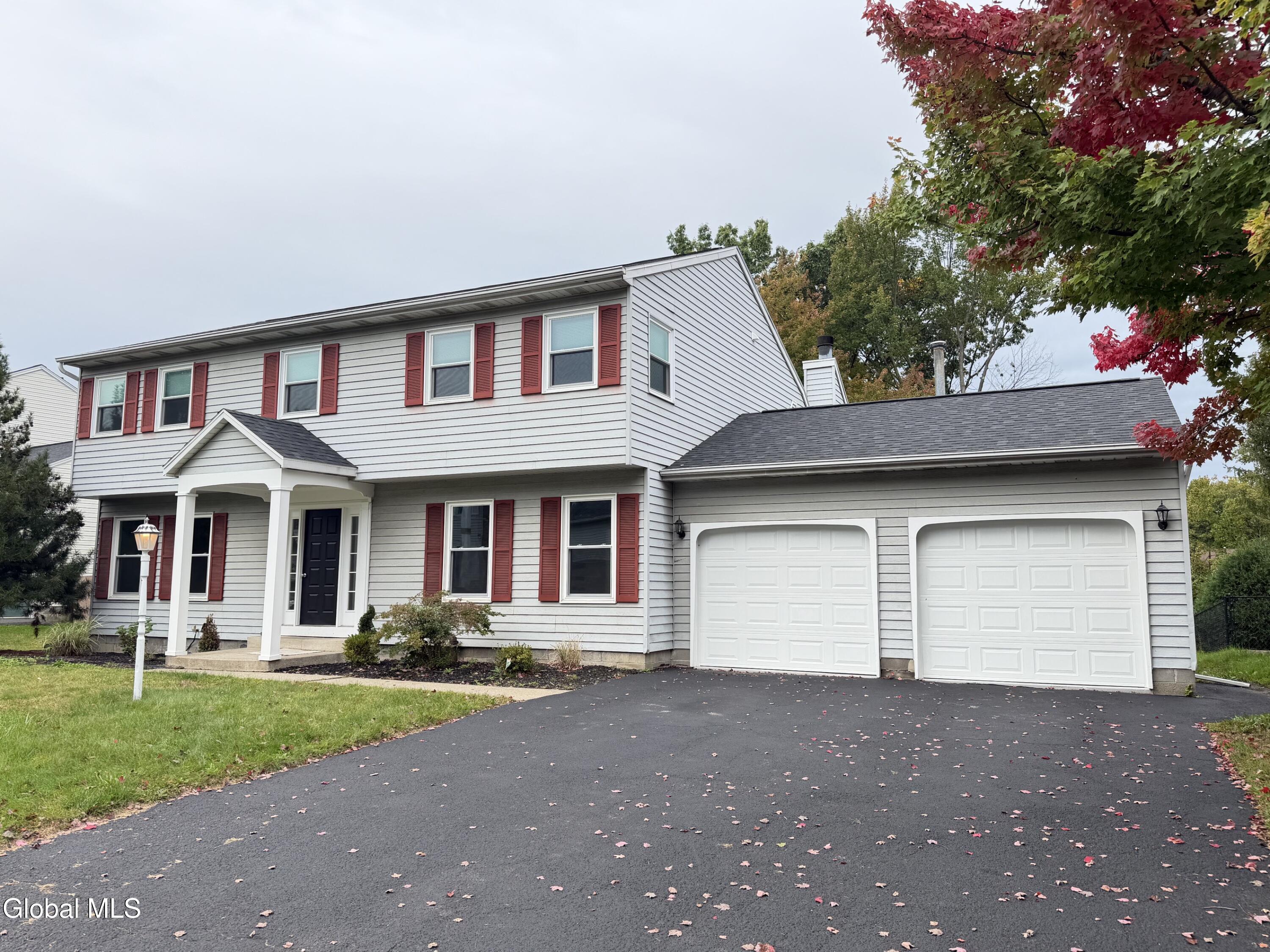 27 Dublin Court Latham NY 12110