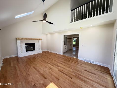 27 Dublin Court Latham NY 12110