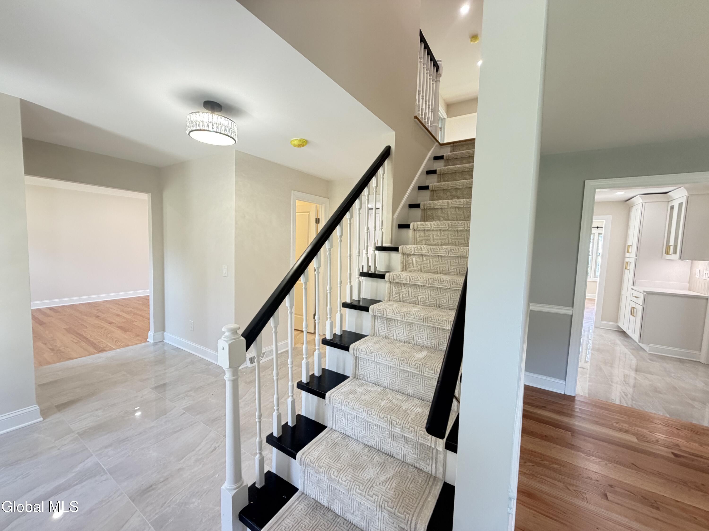 27 Dublin Court Latham NY 12110