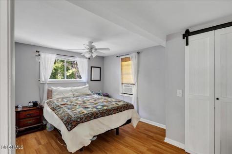 1221 Jason Lane Niskayuna NY 12309