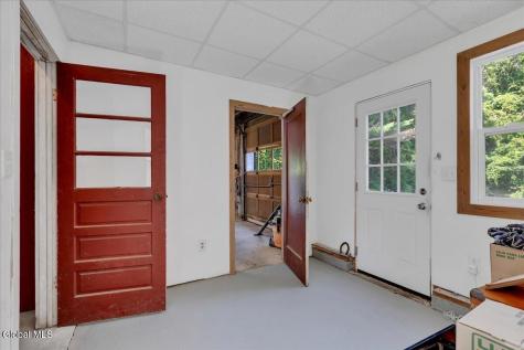 1221 Jason Lane Niskayuna NY 12309