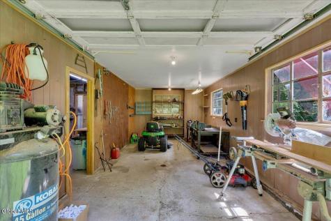 1221 Jason Lane Niskayuna NY 12309