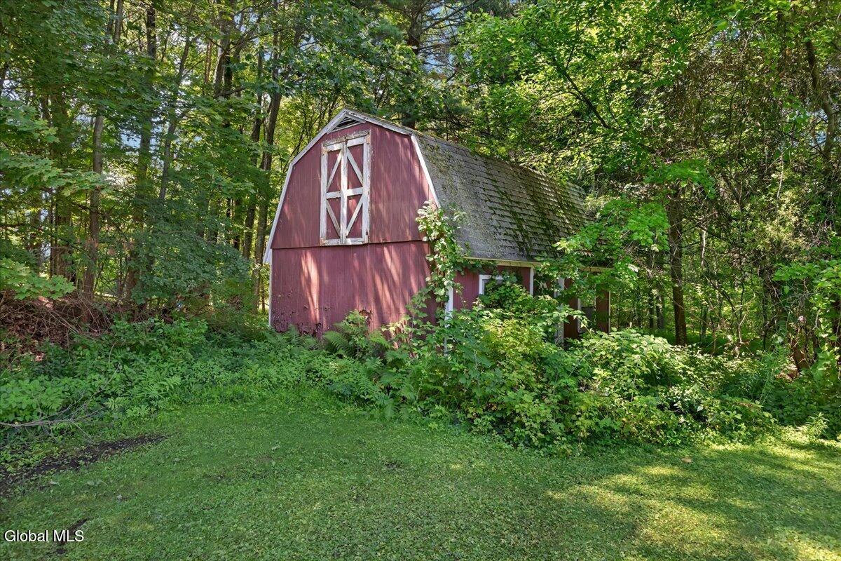 1221 Jason Lane Niskayuna NY 12309