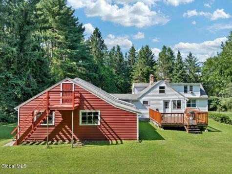 1221 Jason Lane Niskayuna NY 12309