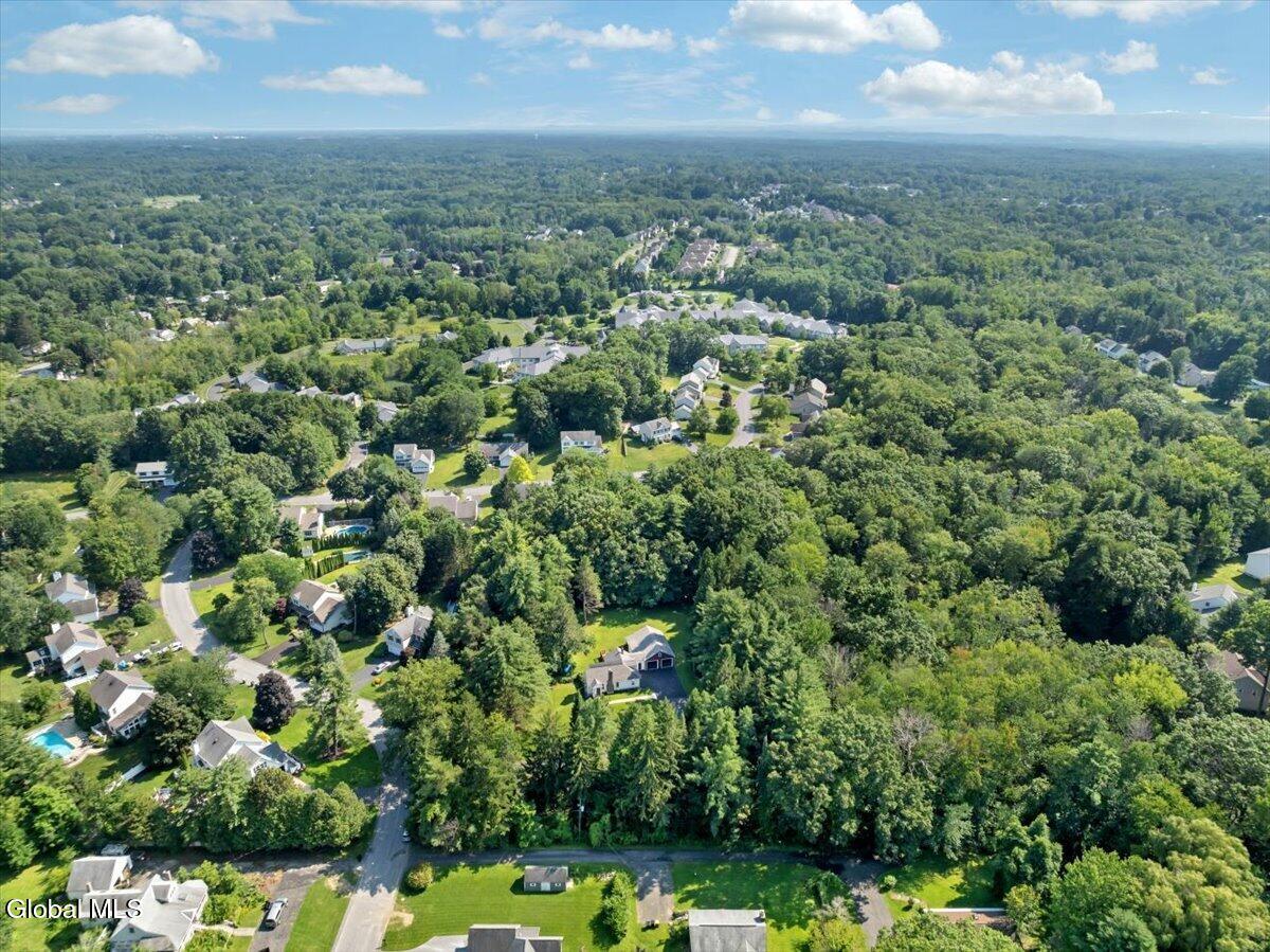 1221 Jason Lane Niskayuna NY 12309