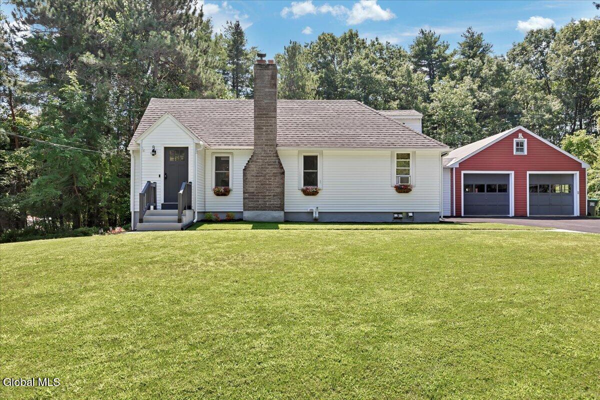 1221 Jason Lane Niskayuna NY 12309