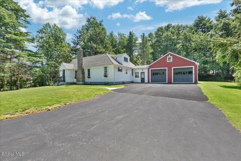 1221 Jason Lane Niskayuna NY 12309