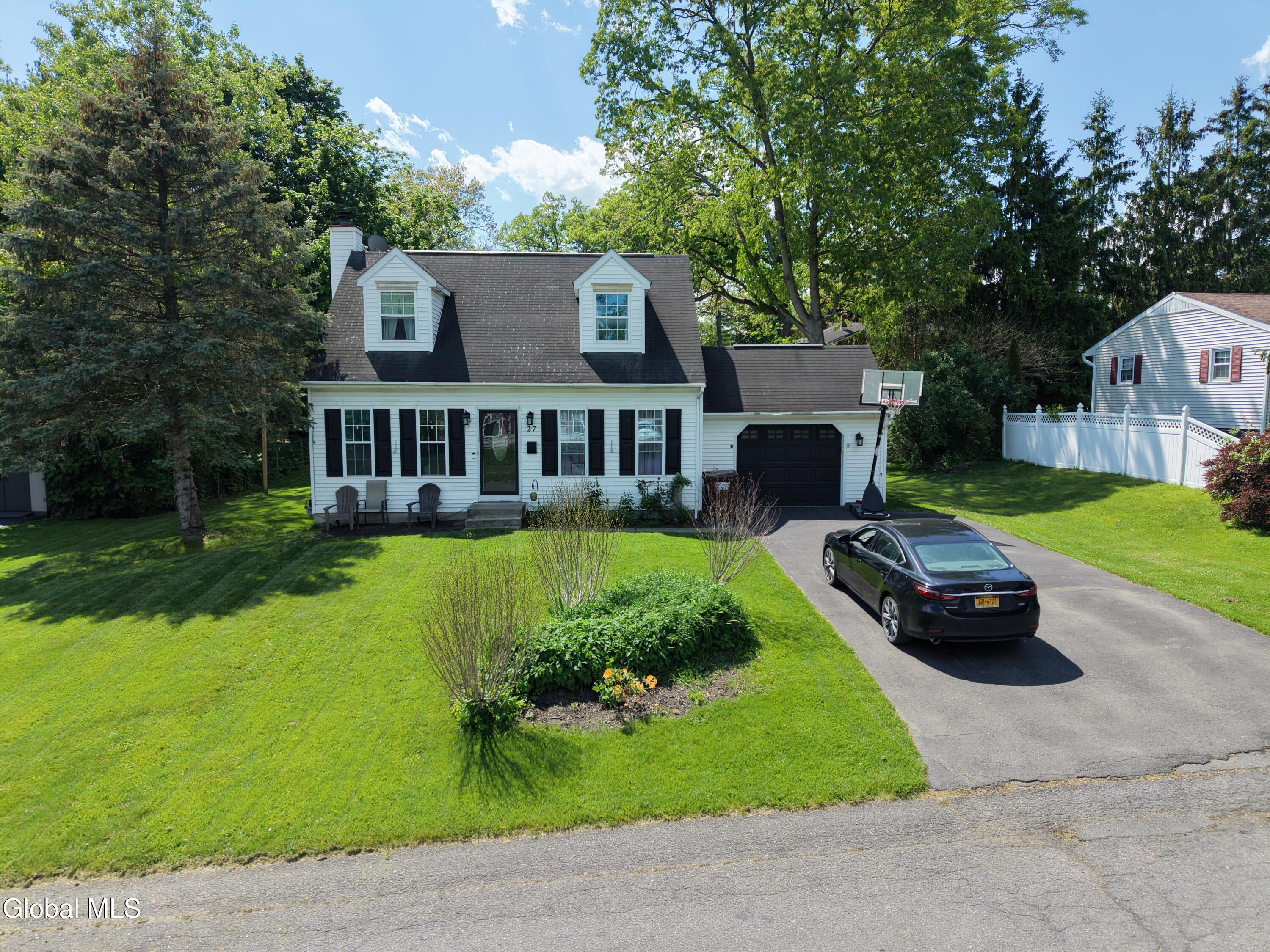 27 Ridge Road Ravena NY 12143