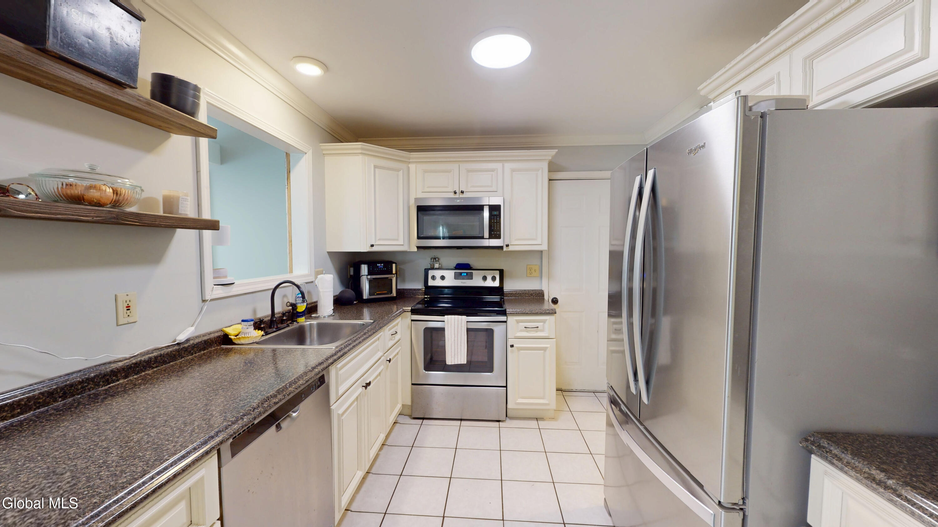 27 Ridge Road Ravena NY 12143