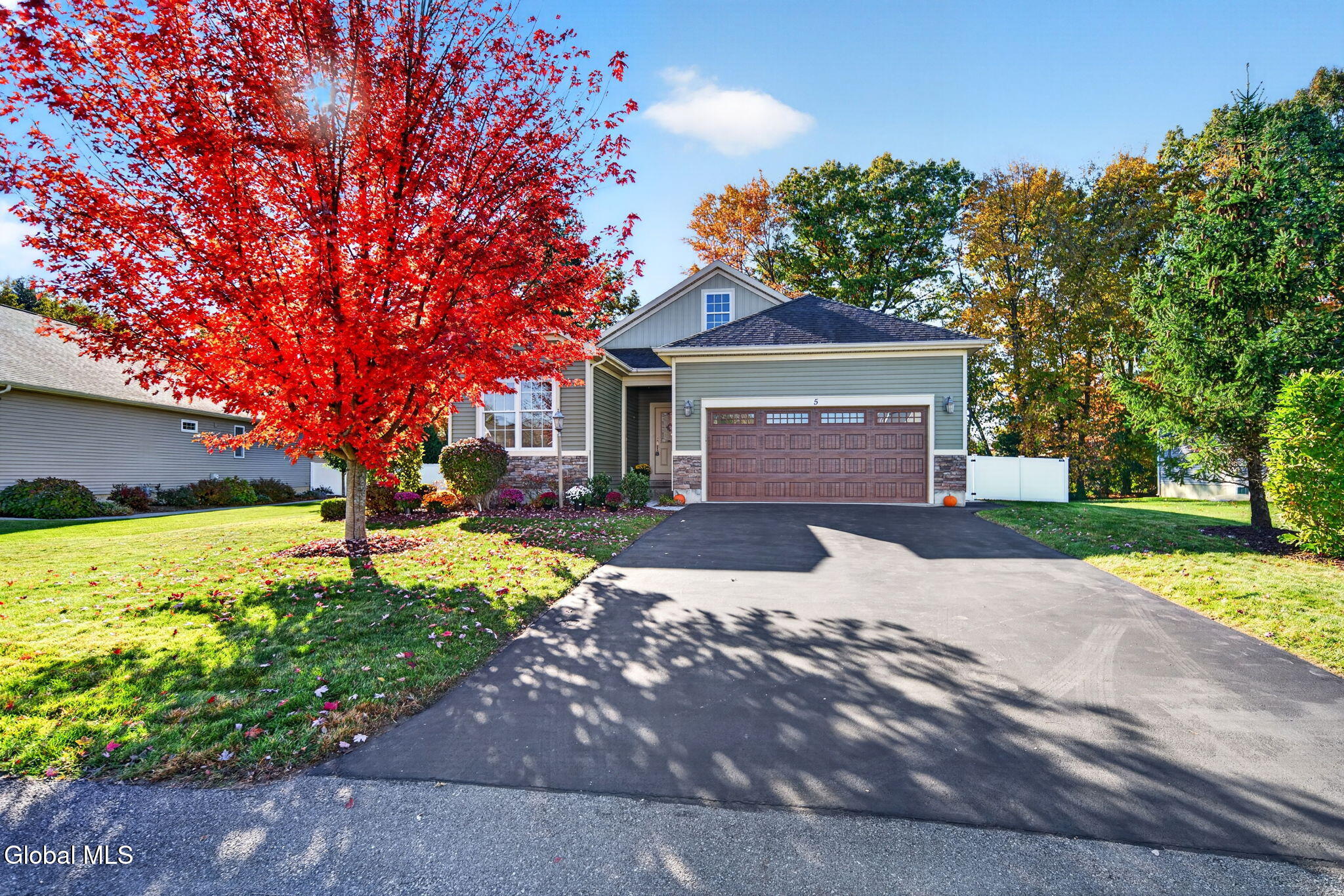5 Highcroft Court Niskayuna NY 12309