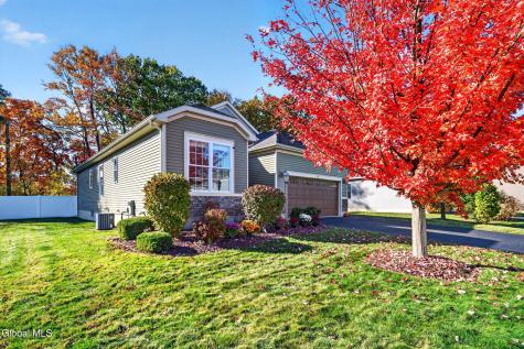 5 Highcroft Court Niskayuna NY 12309