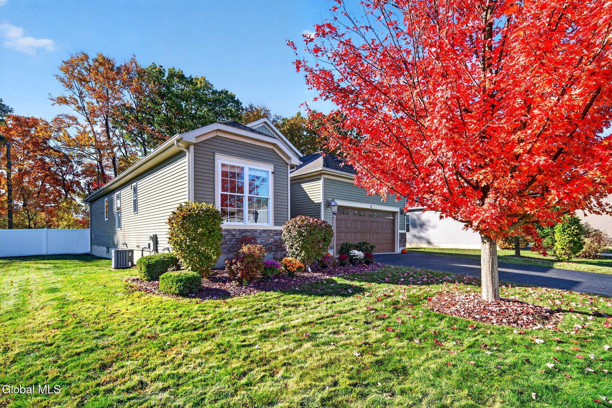 5 Highcroft Court Niskayuna NY 12309