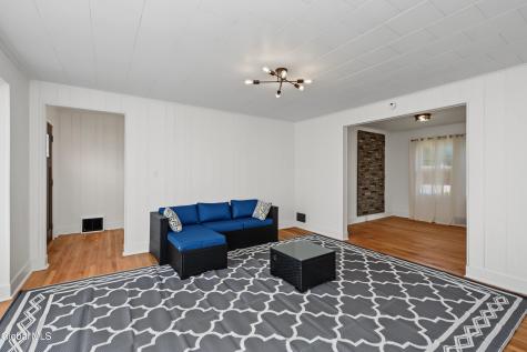335 Hampton Avenue Rensselaer NY 12144
