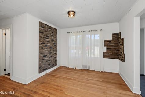 335 Hampton Avenue Rensselaer NY 12144