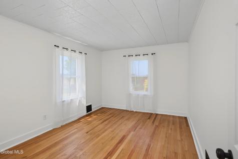 335 Hampton Avenue Rensselaer NY 12144