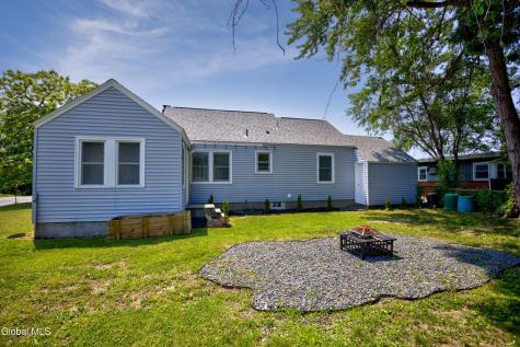 335 Hampton Avenue Rensselaer NY 12144