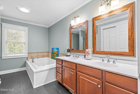 17 Kimberly Lane Queensbury NY 12804