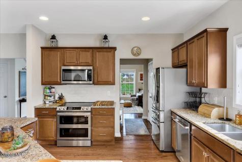 13 Coronado Way Malta NY 12020