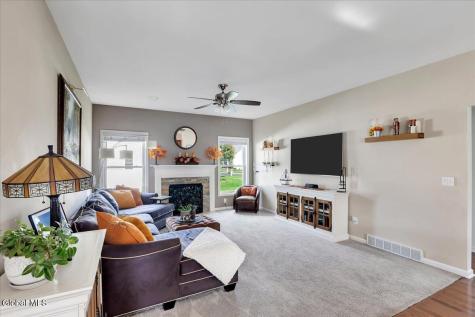 13 Coronado Way Malta NY 12020