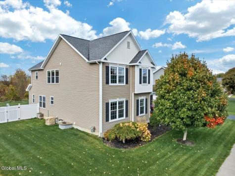 13 Coronado Way Malta NY 12020