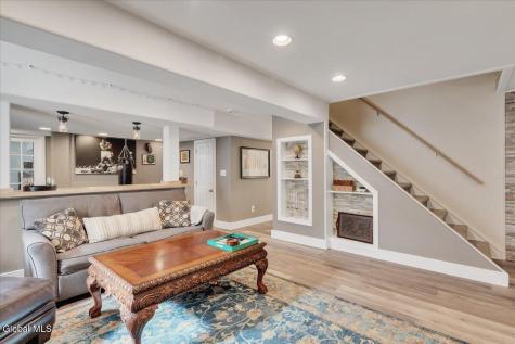 13 Coronado Way Malta NY 12020