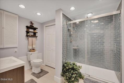13 Coronado Way Malta NY 12020